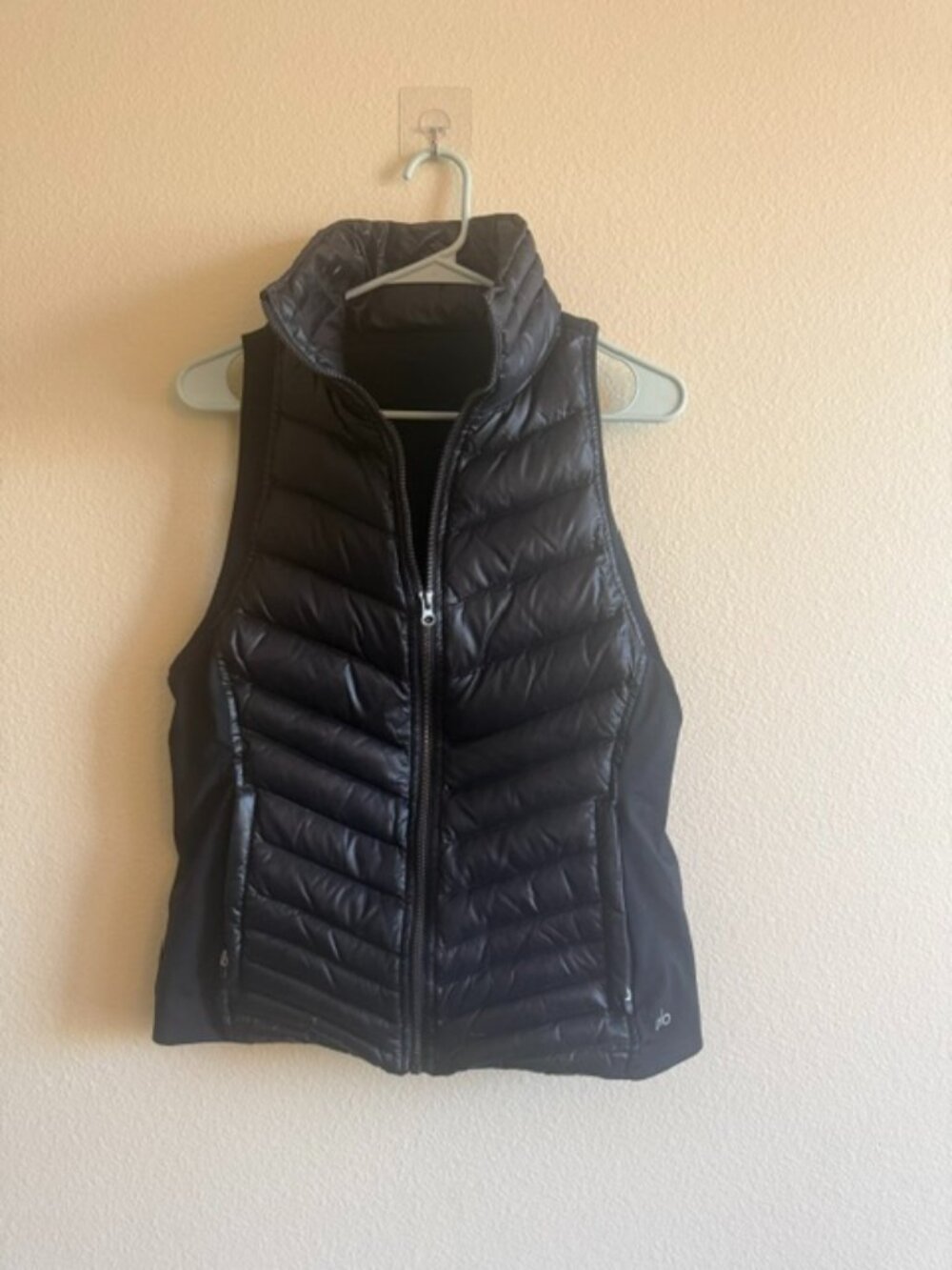 Alo Puffer Vest